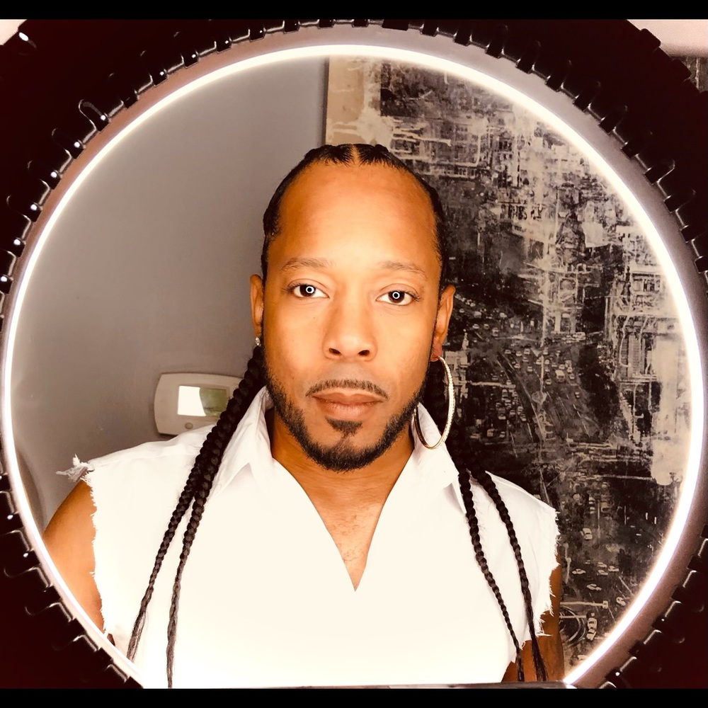 Meet your Posher, Charles